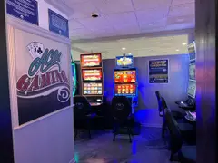 Aces Garage Bar & Grill photo 4