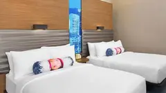 W XYZ Bar at Aloft Beachwood photo 4