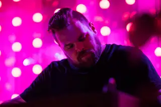 Com Truise