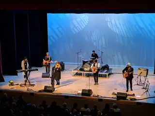 Bartlett Performing Arts & Conference Center