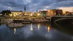 Bentzin Family Town Square photo 4