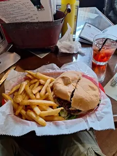 BOXCARS Pub & Grub photo 5
