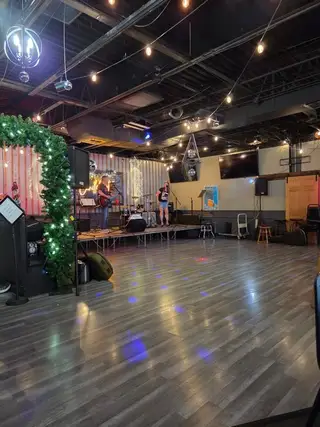 Candlelight Bar and Grill