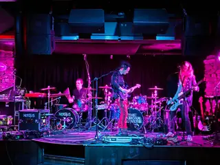 Cobra Lounge