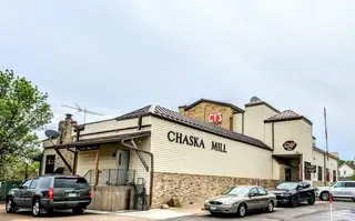 Cy's Bar and Grill
