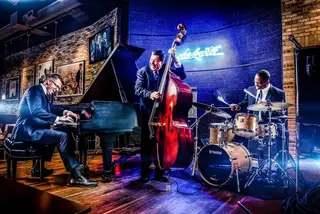 Dakota Jazz Club & Restaurant
