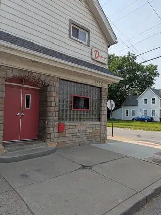 Dunlap's Corner Bar
