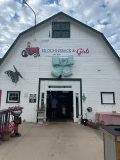 Ed Dunneback & Girls Farm photo 1