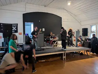 Flying V