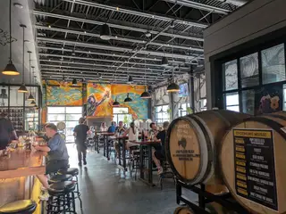 Full Mile Beer Co. & Kitchen