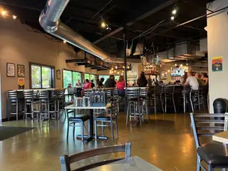 Great Lakes Distillery & Tasting Room