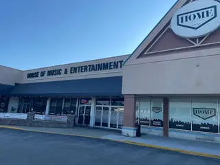 House of Music & Entertainment (HOME Bar)