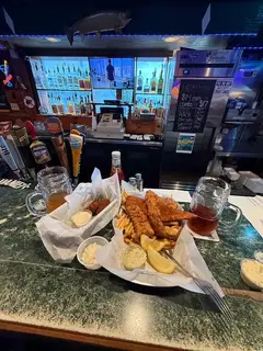 Hushers Pub & Grill photo 3