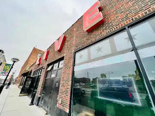 LIVE Nightclub