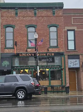 Logan's Irish Pub