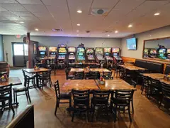 Louie's Tap House photo 3