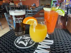 Louie's Tap House photo 4