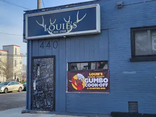 Louie's Trophy House