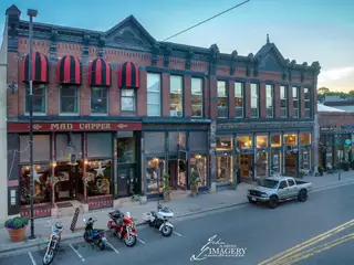 Mad Capper Saloon & Eatery