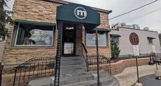 Matty's Bar & Grille