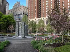 Mellon Square photo 3