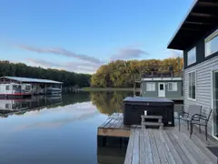 Millennium Bar & Marina photo 2