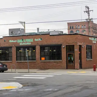 Mullaney's Harp & Fiddle Irish Pub