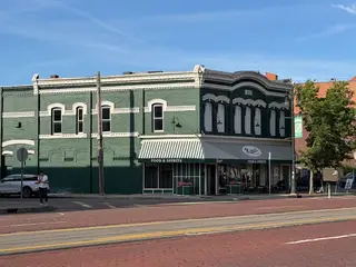 Nemo's Bar