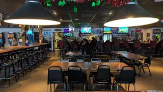 Nob Hill Bar & Grill