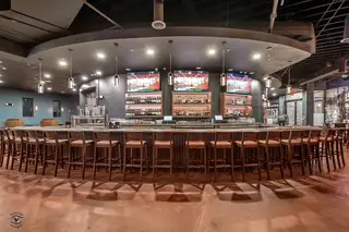 North & Maple Kitchen + Bar