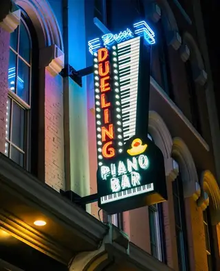 Pete's Dueling Piano Bar