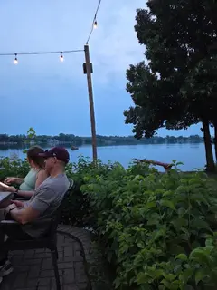 RJ's On The Lake photo 4