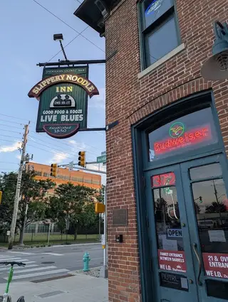 Slippery Noodle Inn