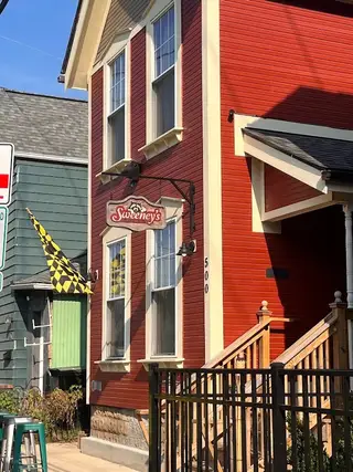 Sweeney's Walnut Street Tavern