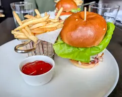 The Kitchen by Wolfgang Puck photo 5