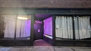 Unhinged Lounge