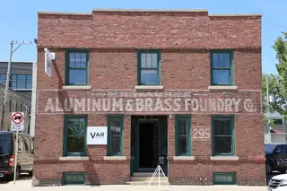 Var Gallery & Studios
