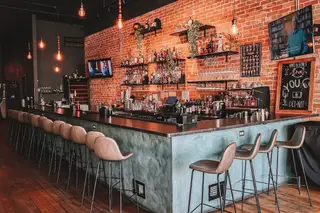 Vino & Vibes Wine Bar