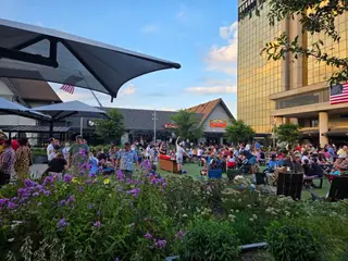 Westport Plaza